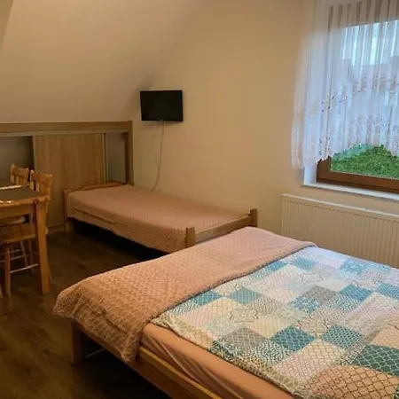 Habitación en casa particular Wynajem Pokoi Paprotka Stegna (Pomerania)